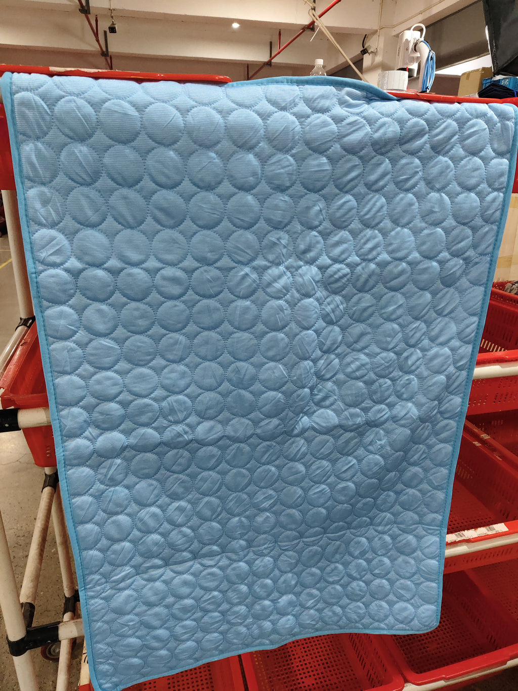 Breathable Ice Cooling Pad for Dogs & Cats