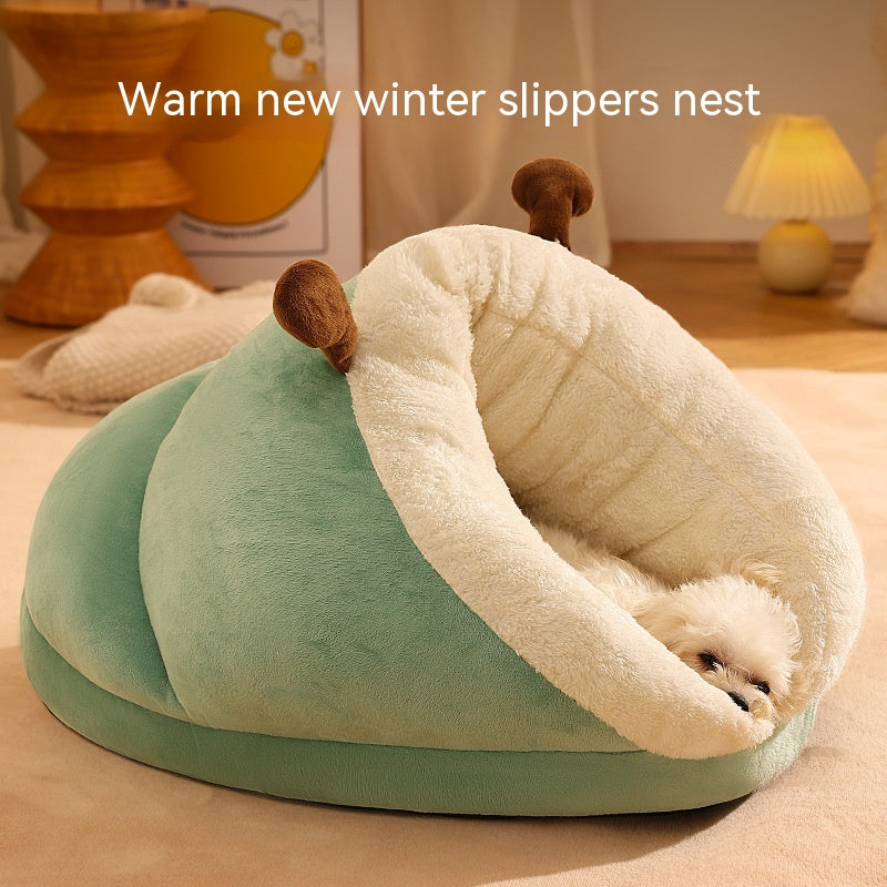 Cozy Winter Slipper Pet Bed