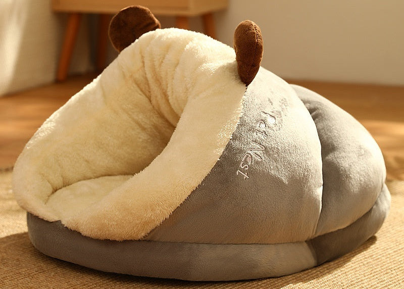 Cozy Winter Slipper Pet Bed